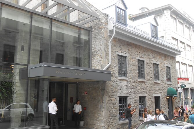 Old Montreal Self-Guided Walking Tour & Scavenger Hunt - Meeting Point Options
