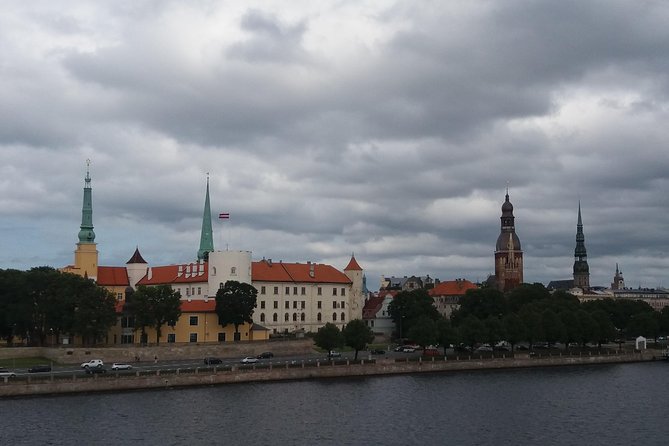Old Riga Walking Tour / Riga Altstadt Spaziergang - Major Attractions Visited