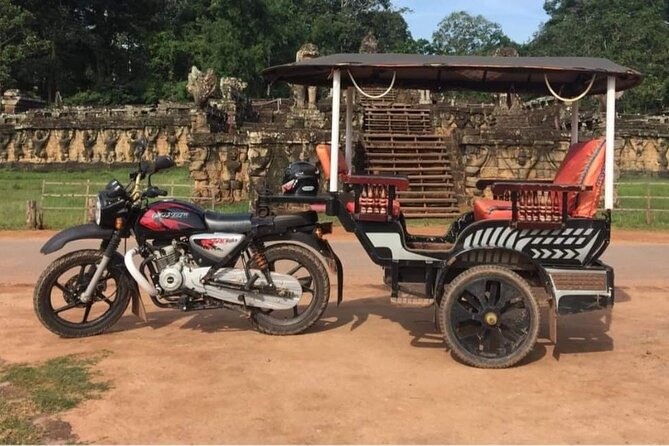 One Day Trip to Angkor Wat With Three Temples - Discovering Angkor Thom