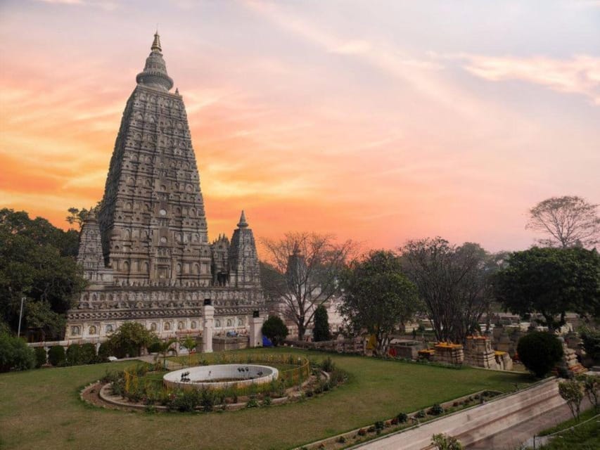 Overnight Bodhgaya Tour From Mumbai With Return Flight - Accommodation and Transportation