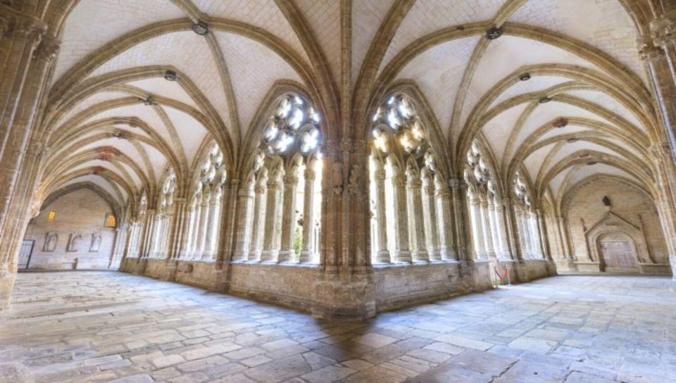 Oviedo: Guided Tour to the Cathedral With Tickets - Accessibility Considerations