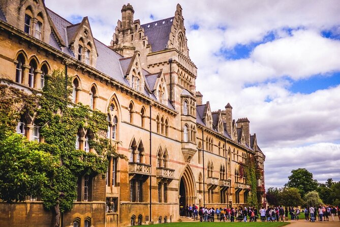 Oxford Walking Tour - Discover Its University and Traditions - Accessibility and Tour Policies