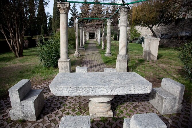 Paint Away: Ancient Salona Tour With Wine, Dine, and Delight! - Meeting Point and Start Time
