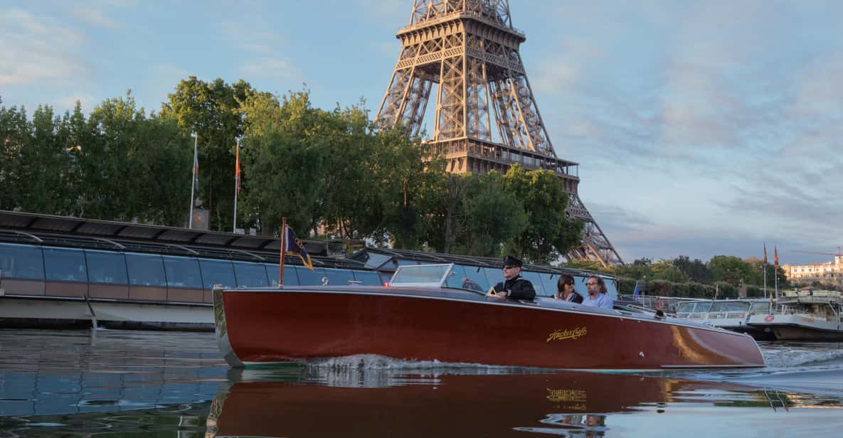 Paris: Exceptional Private Cruises in the Heart of Paris - Language and Tour Guide