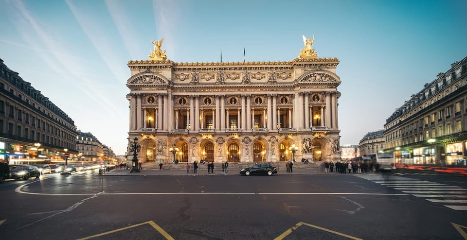 Paris: Private Guided Tour in a Vintage Land Rover - Benefit From Anecdotes