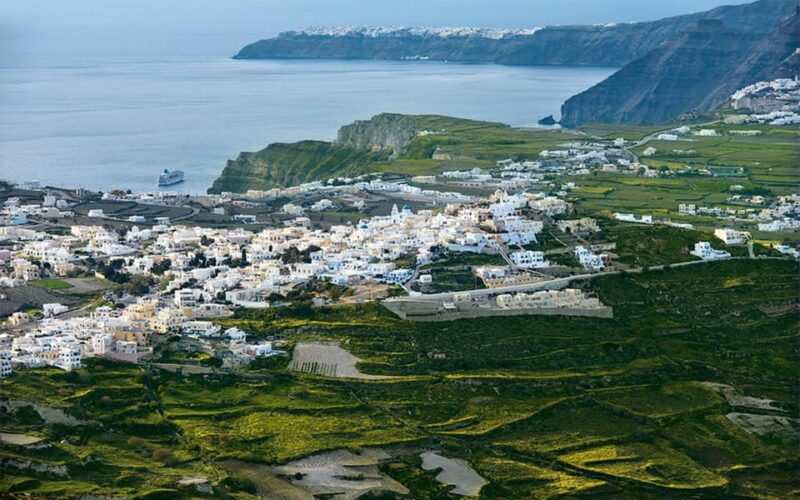 Picturesque Santorini, Tradition and Culture_Tour in Spanish - Transportation and Meeting Point