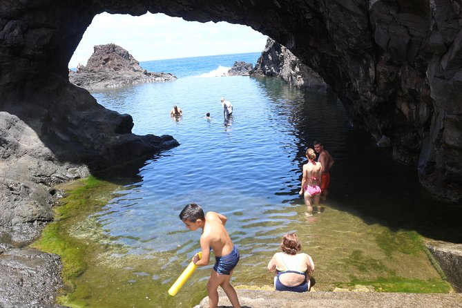 Porto Moniz 4x4 West Tour - Customer Support and Assistance