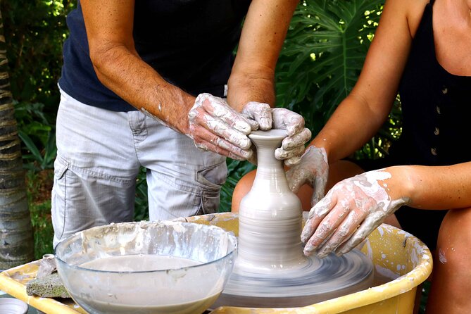 Pottery Workshop Class in the Algarve - About the Instructor