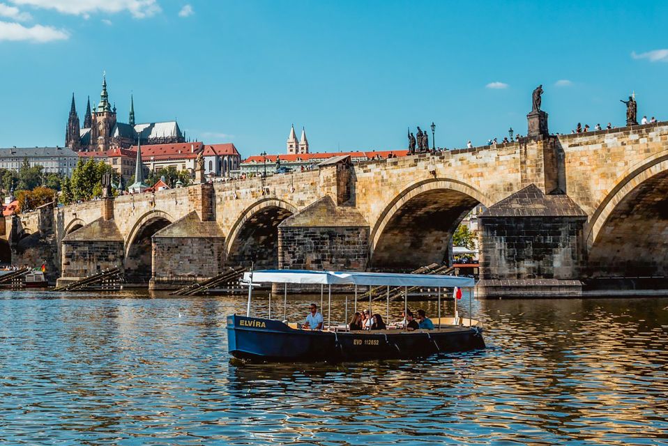 Prague: 45-Minute Sightseeing Cruise to Devils Channel - Cruise Meeting Point