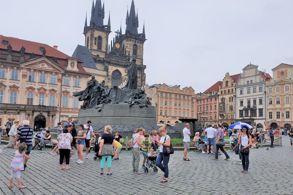 Prague Castle: Admission Ticket With Transfer And Audioguide - Cancellation and Refund Policy