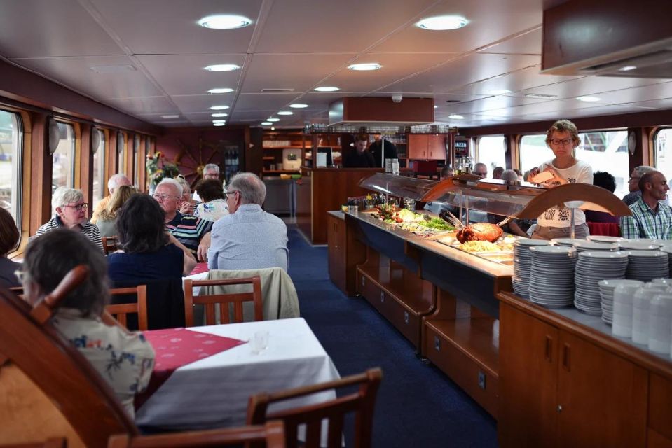 Prague: Lunch Cruise on Vltava River With Open Buffet - Customer Feedback