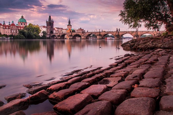 Prague Private Photo Tour for Photography Enthusiasts - Participant Requirements
