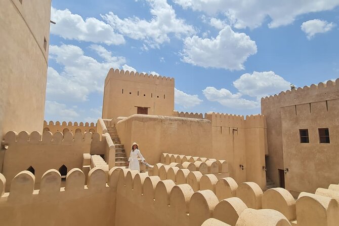 Private 2-Days Jebel Shams Overnight Camping Tours - Exploring Nizwa and Bahla