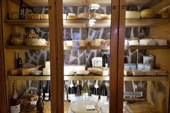Private 2-Hour Italian Cheese and Wine Tasting in Rome - Promotion of Local Artisanal Production