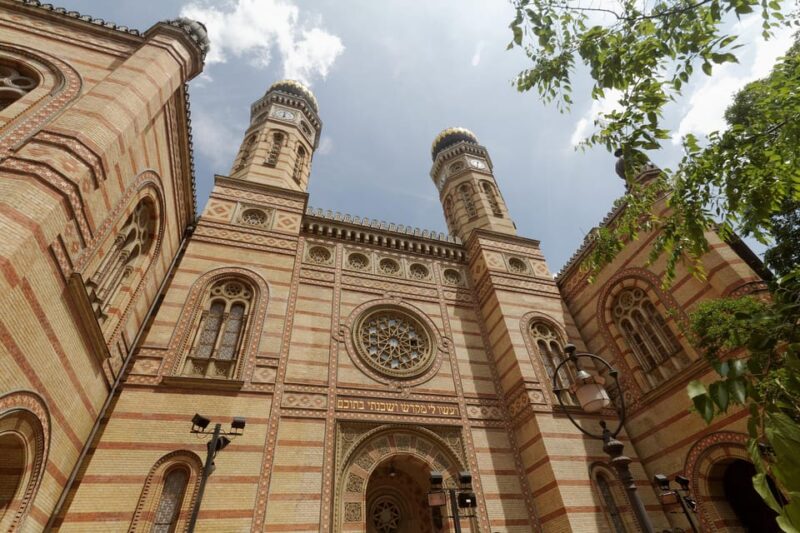 PRIVATE Budapest Jewish Heritage Walking Tour - Food Tasting - Jewish Heritage Sites