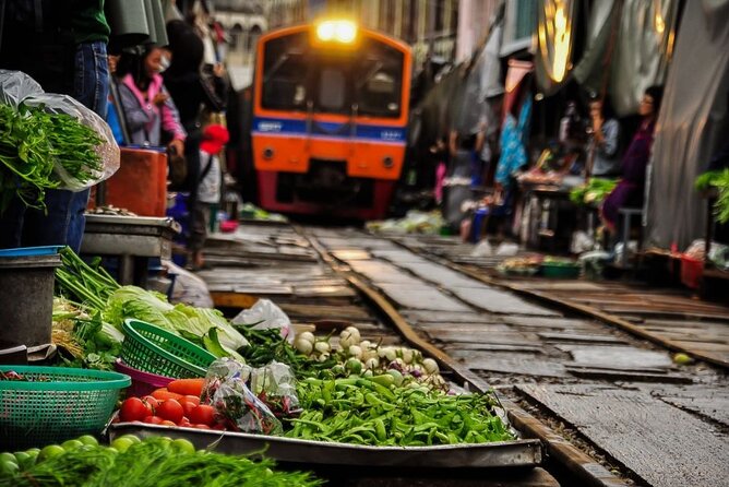 Private Damnoen Saduak and Maeklong Railway Market Tour(min 2pax) - Important Tour Information
