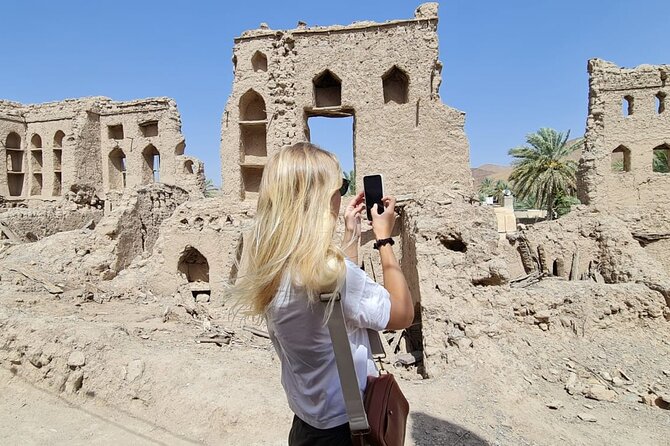 Private Day-Tour in Nizwa and Jebel Akhdar - Pickup and Drop-off Details