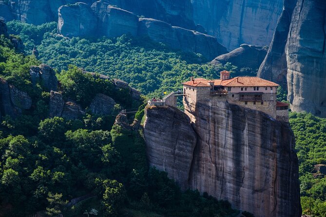 Private Day Tour to Meteora From Thessaloniki Without Guide. - Unique Rock Formations