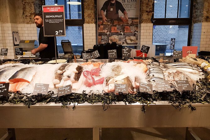 Private Food and Market Tour in Central Amsterdam With a Fun Local - Iconic Dutch Dishes to Try