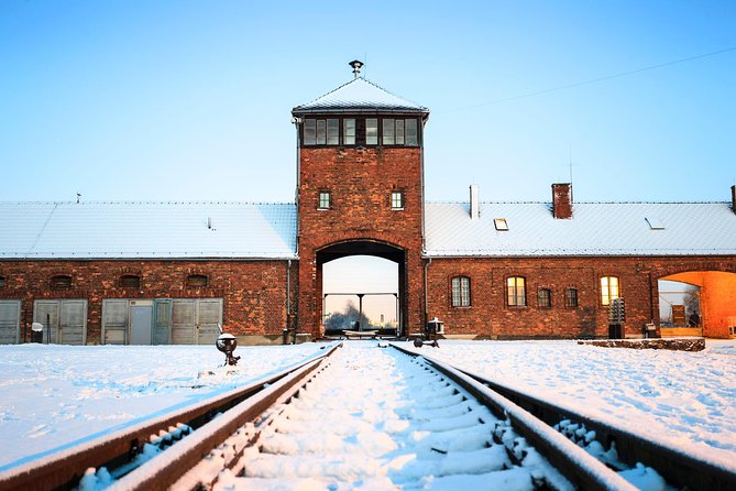 Private Full-Day Tour to Auschwitz-Birkenau From Wroclaw - Guest Reviews and Ratings