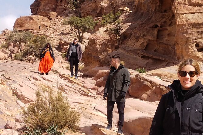 Private Half-Day Tour of Petra With Lunch - Avoiding Crowds and Discovering Hidden Gems