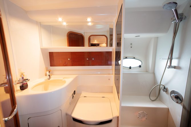 Private Luxury Everest Yacht Cruise From Dubai Marina - Booking Process