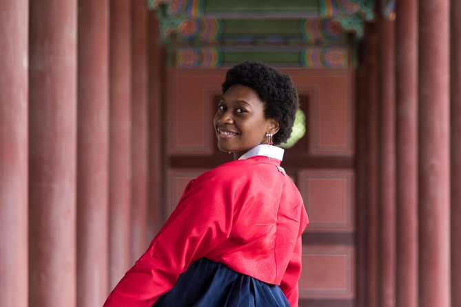 Private Palace Photo Shoot in Seoul With a Photographer - Accessibility Information