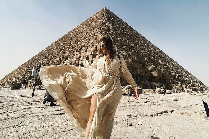 Private Pyramids and Sphinx Day-Tour Including Camel Ride - Exploring the Pyramids