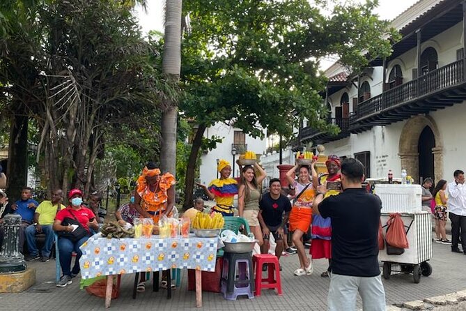 Private Tour With Guide in the Historic Center of Cartagena - Highlights of the Historic Center