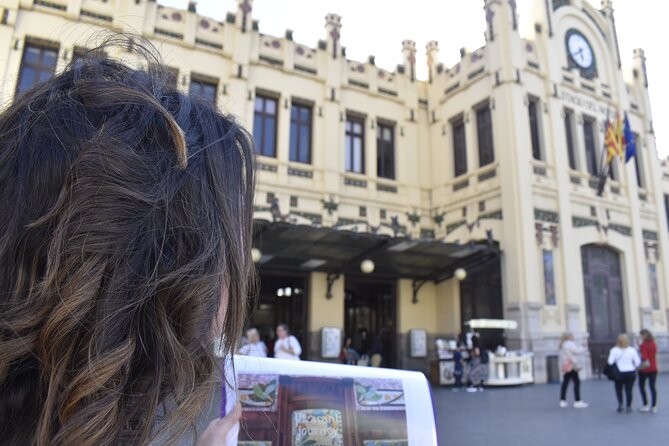 Private Walking Tour of Games and History in the Center of Valencia - Discovering Valencias Architecture