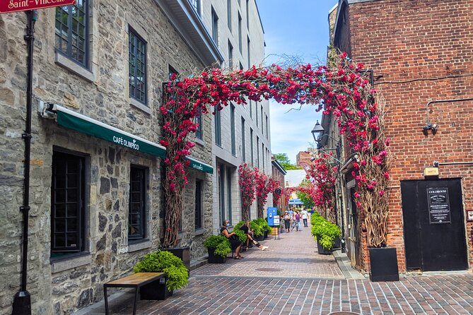 Private Walking Tour of Old Montreal in Spanish - Spanish-Speaking Guide