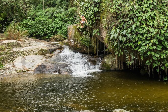 Private Waterfalls and Still Jeep 4x4 6hrs by Jango Paraty - Transportation and Pickup