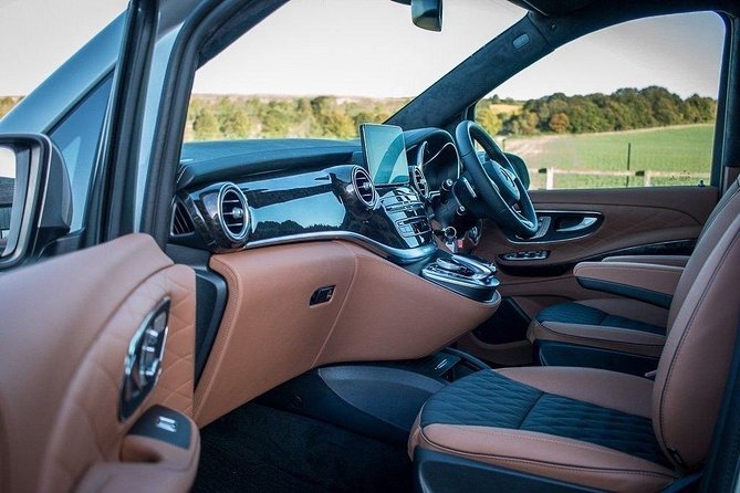PrivateTransfer:-Toronto Pearson Airport OR Hamilton City Black Car Service - Operated by Elite GTA