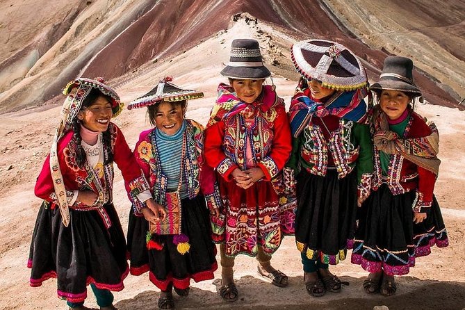 Rainbow Mountain Cusco Full Day Tour - Hiking Experience