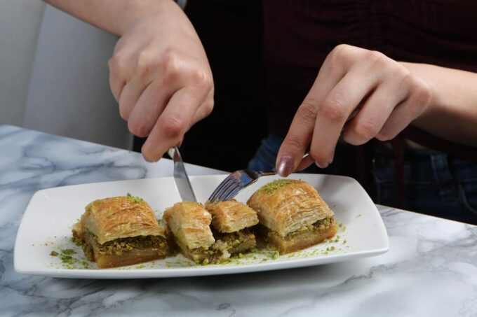 Rethymno Old Town: A Traditional Cretan Food Tour - Tour Logistics and Booking