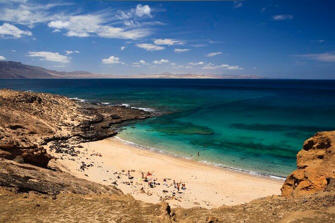 Roundtrip Ferry Transfer to La Graciosa With Free Wifi - Destination Highlights: La Graciosa