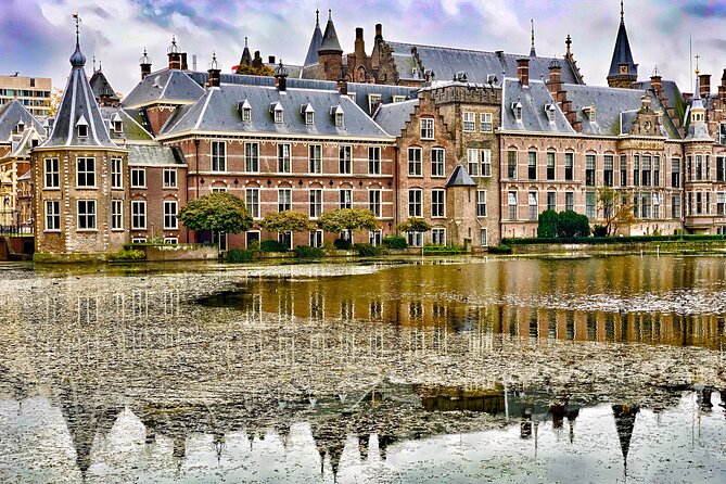 Royal The Hague Private Guided Walking Tour - Explore Popular Sites