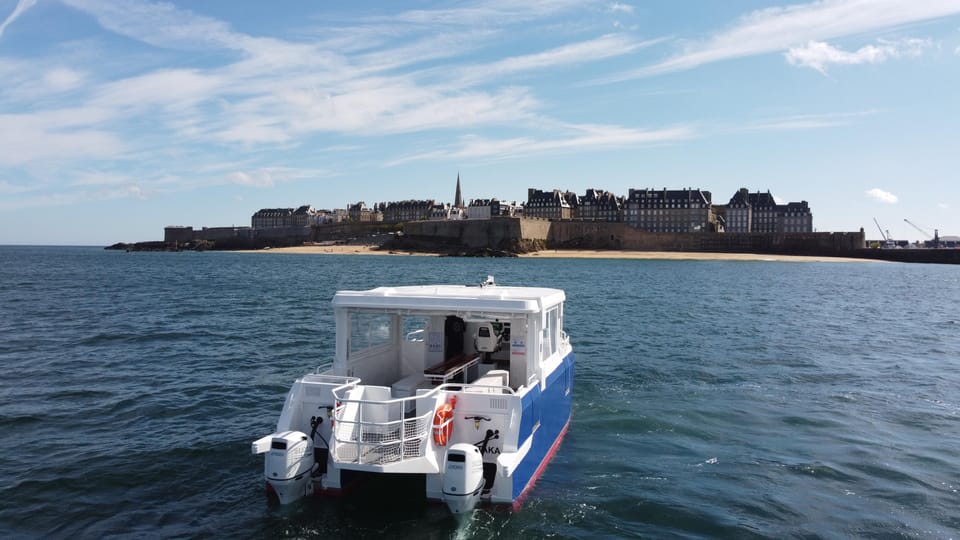 Saint-Malo: Emerald Coast Boat Trip With Guide - Scenic Highlights