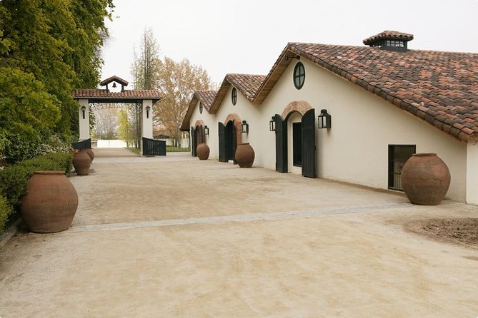 Santiago Super Saver: 2-Day City Sightseeing and Concha Y Toro Winery Tour - Additional Information and Reviews