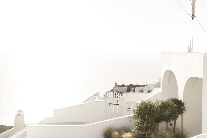 Santorini: Private Tour in the Picturesque Village of Oia - Tour Inclusions and Logistics Details
