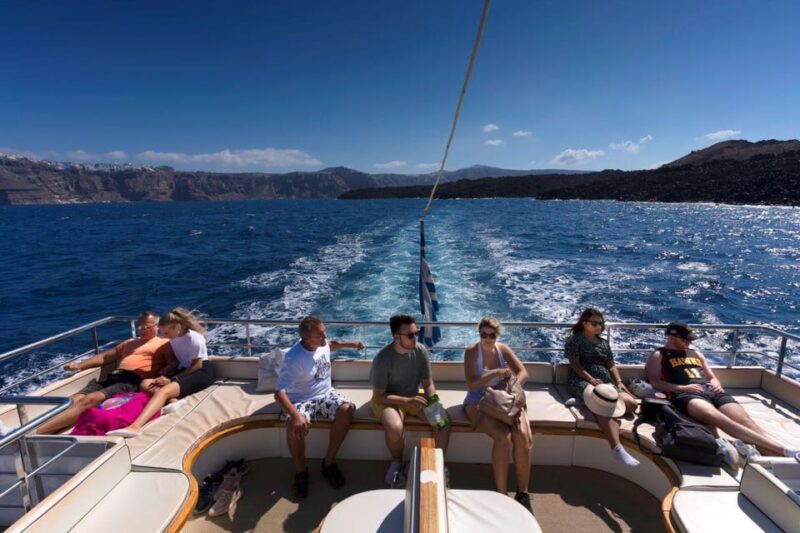 Santorini: Tour of Caldera by Glass Bottom Boat - Thirassia Island