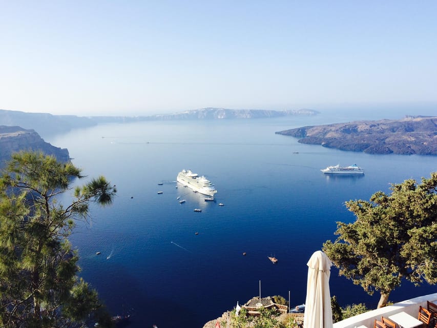 Santorini Tour - Pyrgos Village