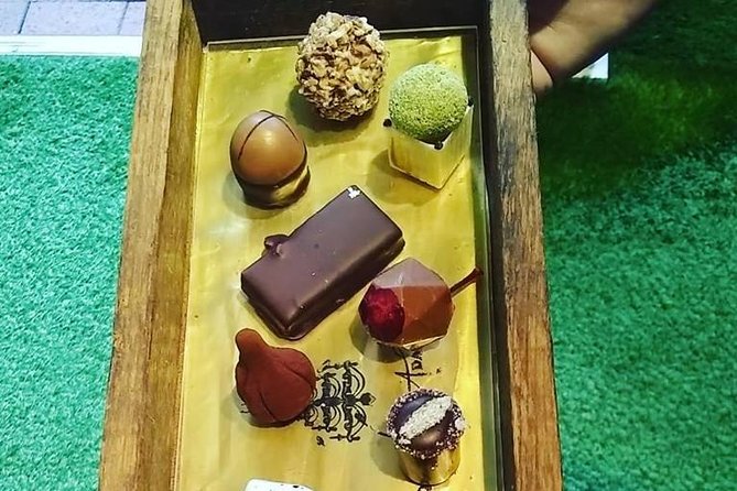 Savannah History Plus Coffee and Chocolate Walking Tour - Accessibility Features