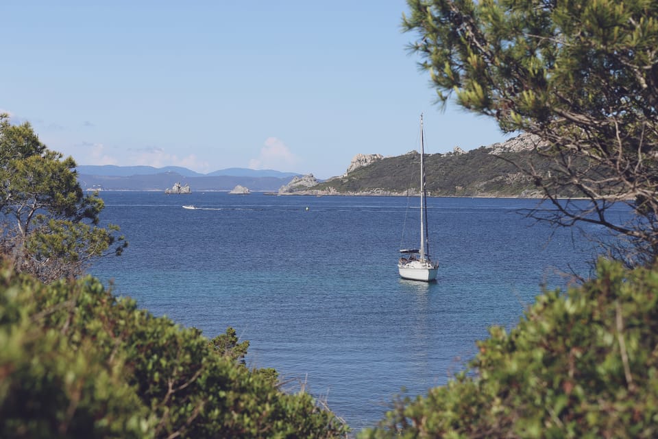 SEAYOU ESCAPE Porquerolles: Excursions + Meals Paradise - Weather Dependency