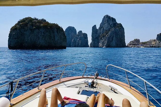 Selfie at Faraglioni, Water Taxi, Transfers in Capri! - Explore the Faraglioni