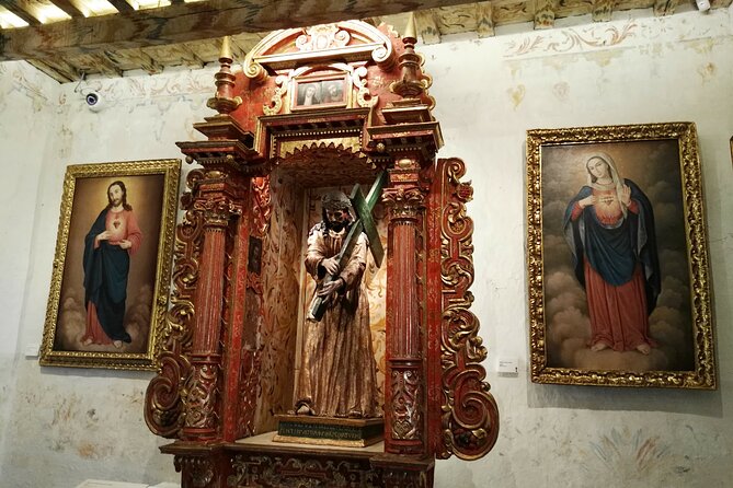 Shared Tour of the Historic Center of Quito in Small Groups - Exploring the Company Church