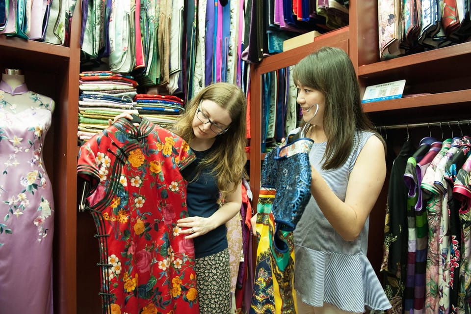 Shop Like a Local:Exploring the Market With a Natives Touch - Tailored Shopping Experience