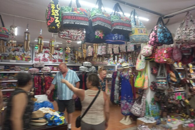 Shopping or Souvenirs in Bávaro Plaza - Variety of Shops and Souvenirs