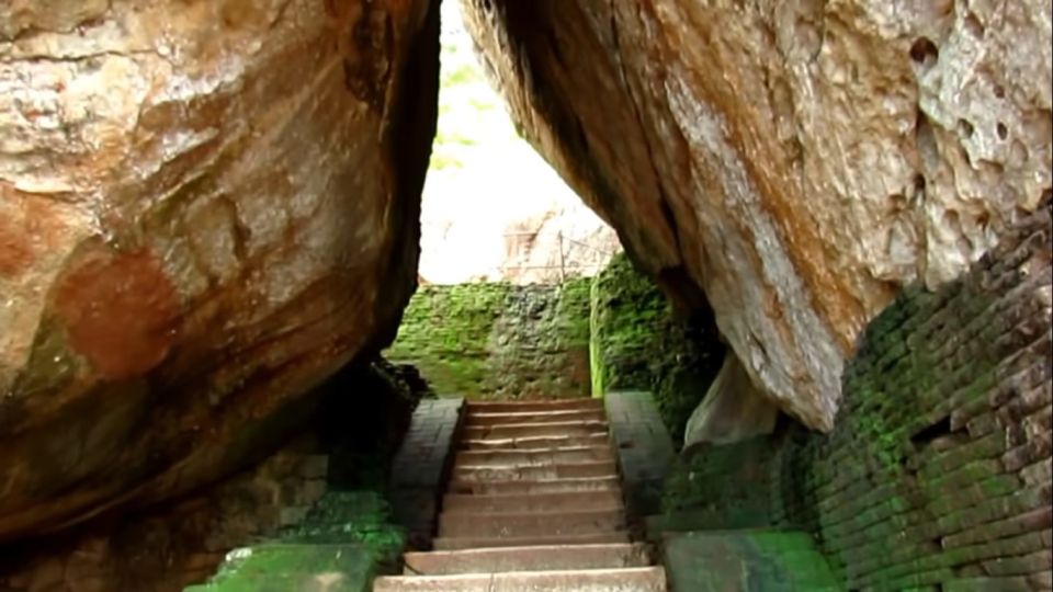 Sigiriya: Rock Fortress Guided Walking Tour - Important Information