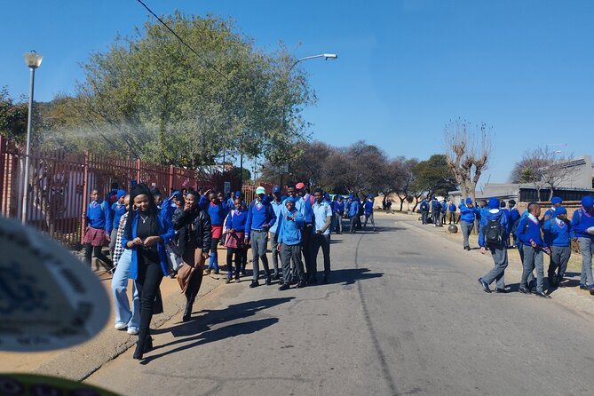 Soweto Halfday Tour - Exploring Sowetos Iconic Landmarks